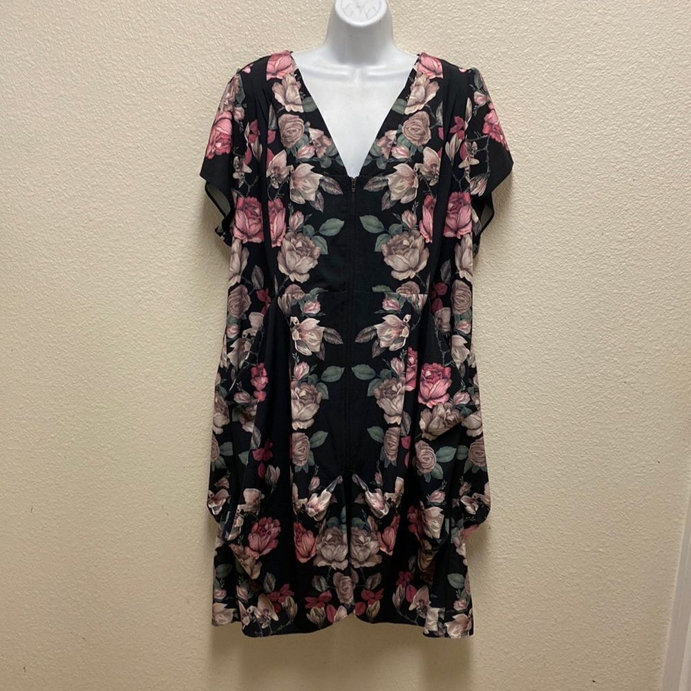 City Chic Floral Dress Size 24